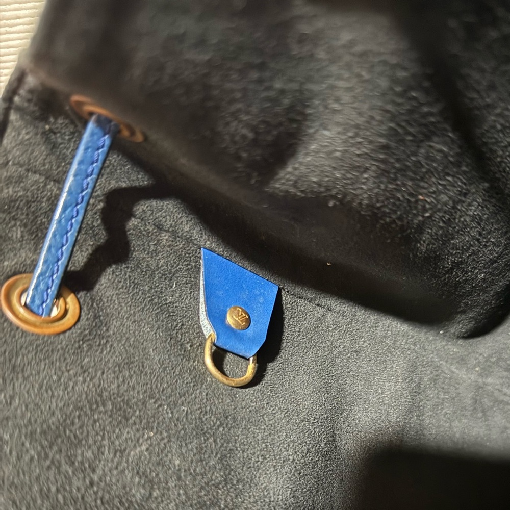Louis Vuitton Blue Epi Petit Noe Bucket Shoulder Bag - Picture 11 of 13